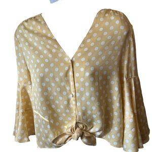 Lauren Conrad ladies, yellow polkadotted front tie crop top size medium NEW